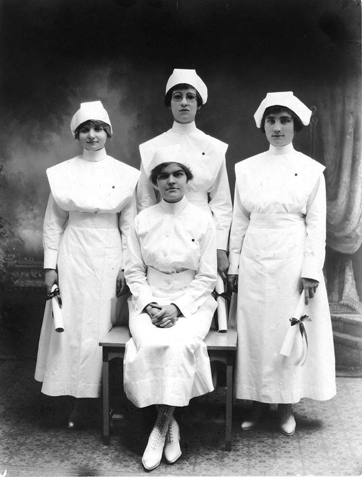 Union Hospital graduates of the school of nursing in 1914