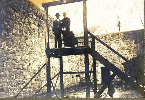 hanging elkton jail